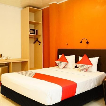 Grand Vella Hotel Панкалпинанг Экстерьер фото